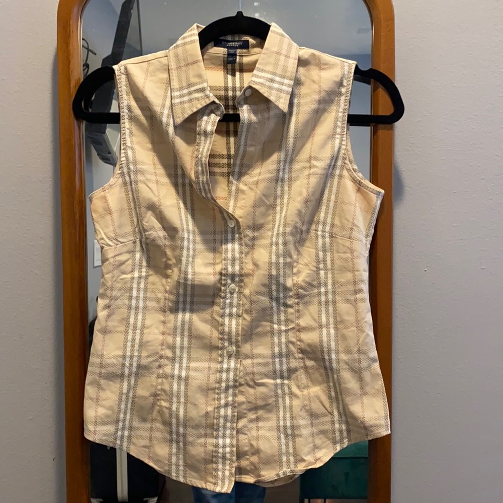 Burberry sleeveless button down